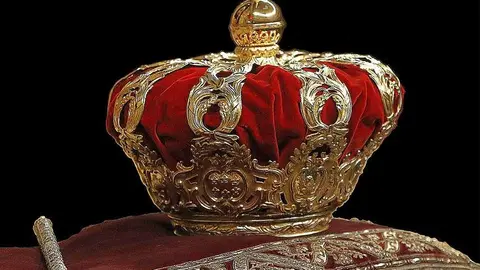 Spanish_Royal_Crown_1crop