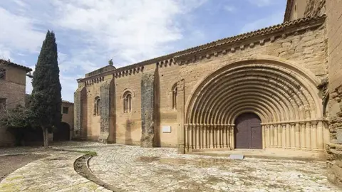 087_Monasterio_SantaMaria_de_Sijena_FotoJavierBrotoHernando