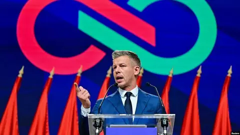 Peter Magyar, ganador de las elecciones en Hungr&iacute;a