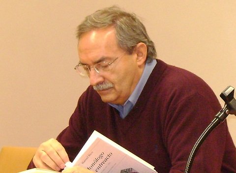 Leyendo Monólogo