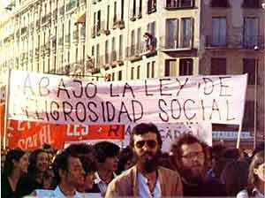 manifestacion ley peligrosidad social franquismo carcel prision transexuales homosexuales
