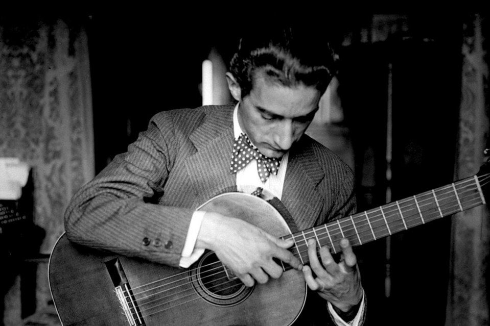 El-guitarrista-Regino-Sainz-de_54422884238_54028874188_960_639