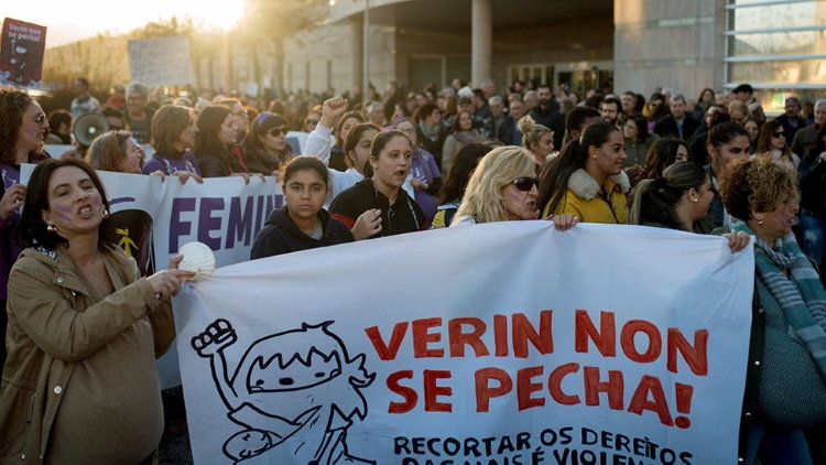 Protesta en el Hospital de Verín. (Foto: FADSP)
