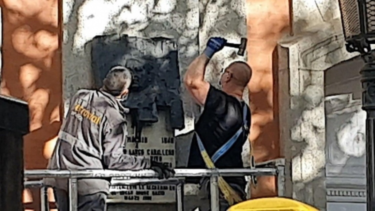 largo caballero Publico
