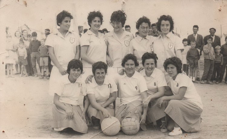 Equipo de baloncesto femenino,junio de 1961