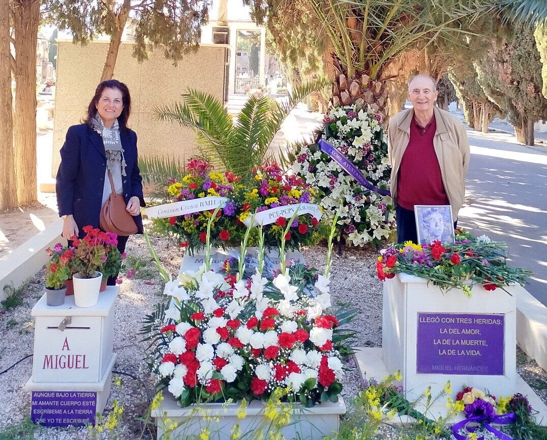 2.-Elvira y Palmeral
