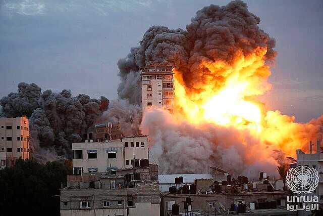 Continued Israeli airstrike of the Gaza Strip. © 2023 UNRWA Photo by Ashraf Amra