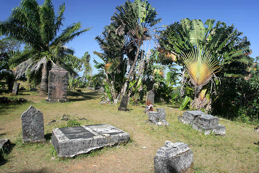 Pirates_Cemetery_Ile_Ste_Marie_Madagascar